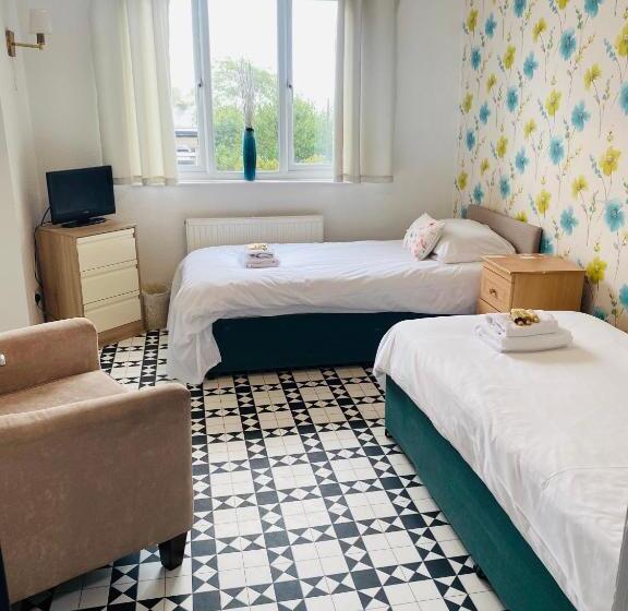 Номер Стандарт, The Traxx