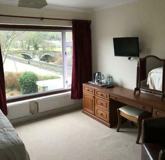 חדר משפתחתי סופריור, Trewern Arms