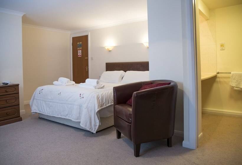 스탠다드 룸, Trewern Arms