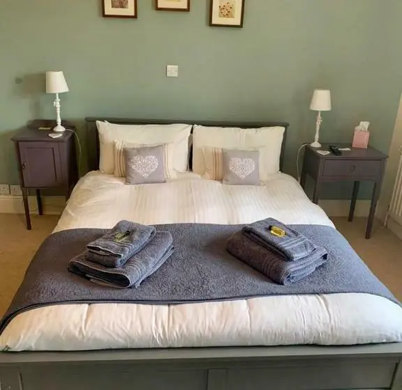 スタンダードルーム, Low Gingerfield Farm B&b