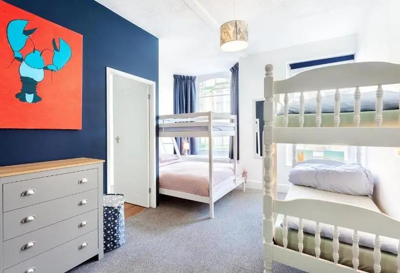 Perhehuone, Ocean Backpackers Self Catering Hostel