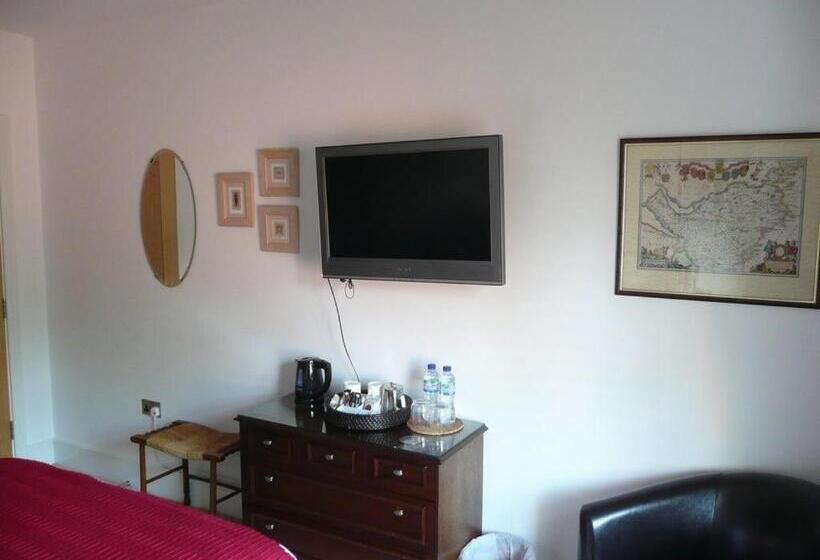 Номер Стандарт, 2 The Rocklands