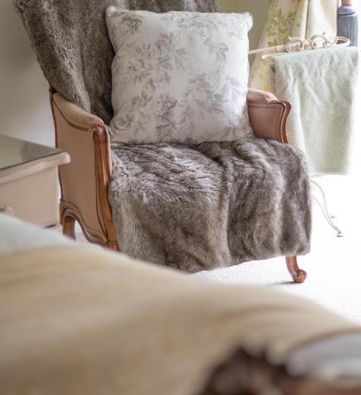 سوییت جونیور, Cherry Orchard Farm