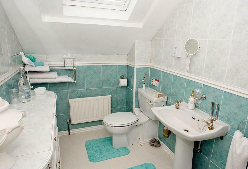 חדר סופריור עם מיטת קינג, Craig Park House