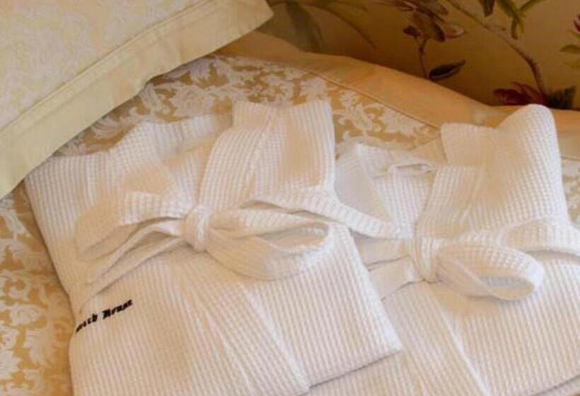 Номер Стандарт, Porch House