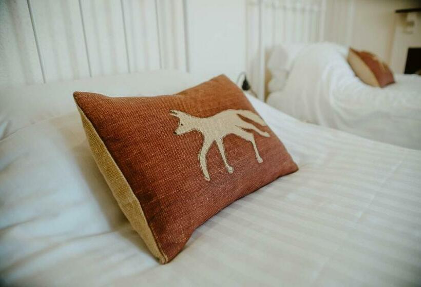 اتاق استاندارد, Toghill House Farm