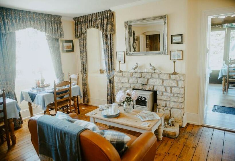 اتاق استاندارد, Toghill House Farm