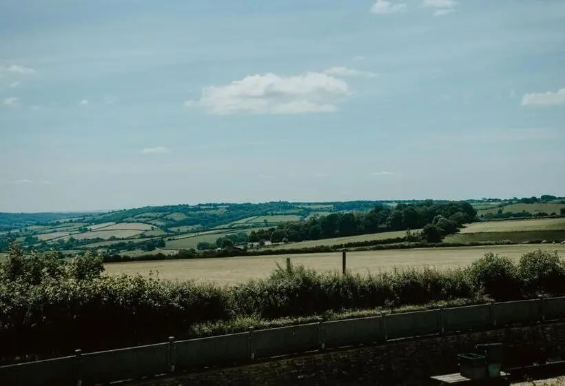 ファミリールーム, Toghill House Farm