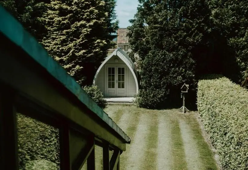 ファミリールーム, Toghill House Farm