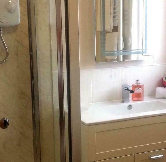 Номер Стандарт, Dunroamin Bed And Breakfast