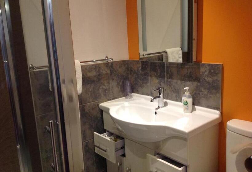 标准间, Dunroamin Bed And Breakfast