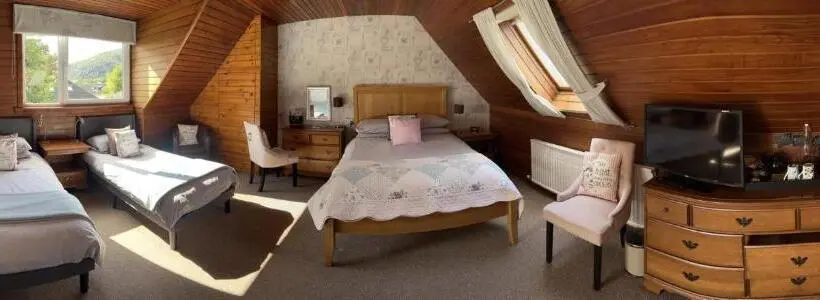 Perhehuone, Dunroamin Bed And Breakfast
