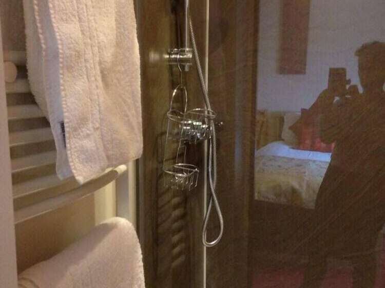 标准间, Dunroamin Bed And Breakfast