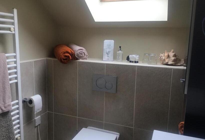 Номер Стандарт, Dunroamin Bed & Breakfast