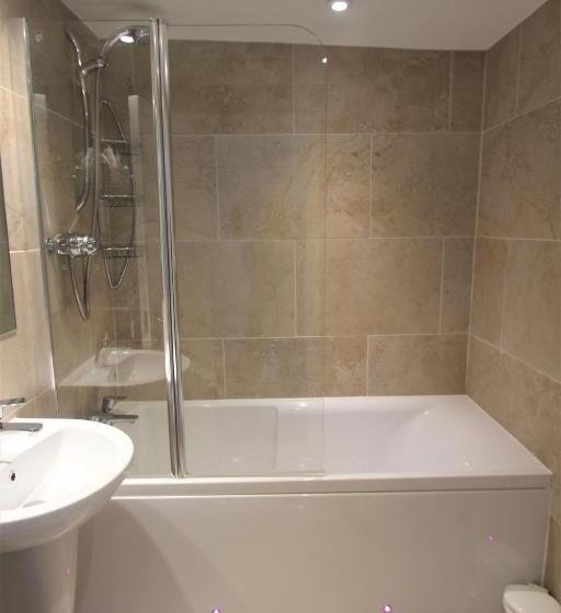 两卧家庭套房, Marazion