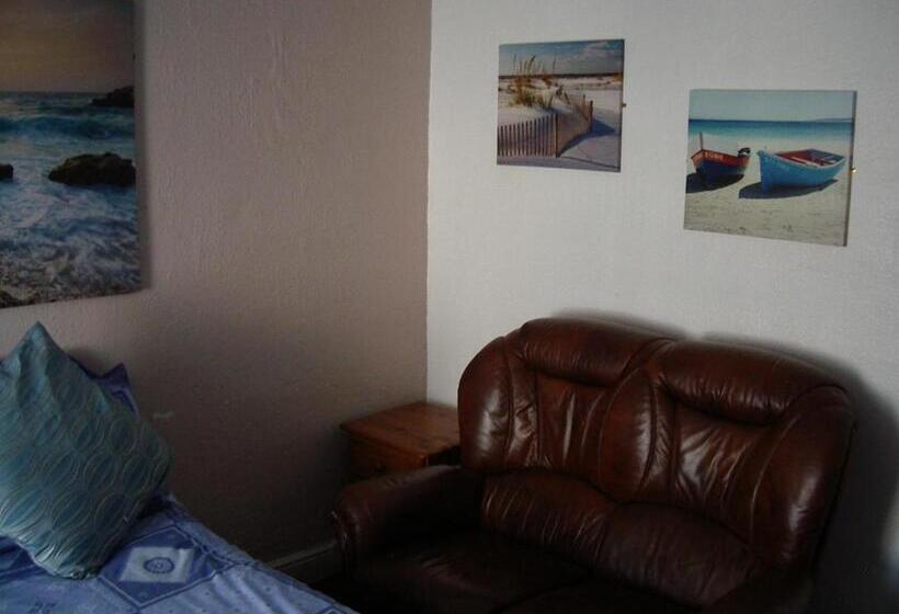 スタンダードルーム, Royale