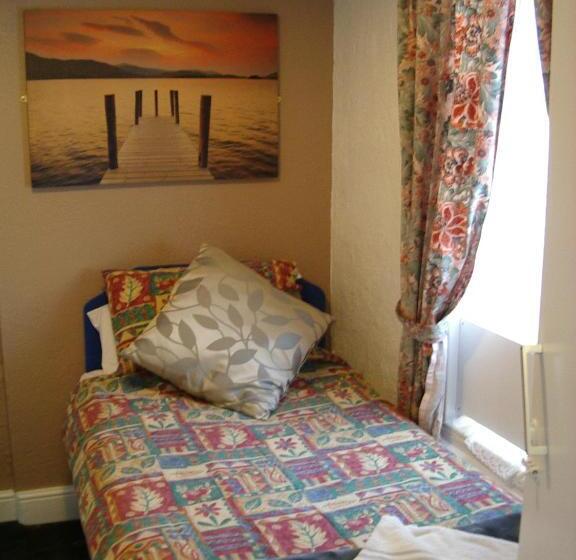 スタンダードシングルルーム, Royale