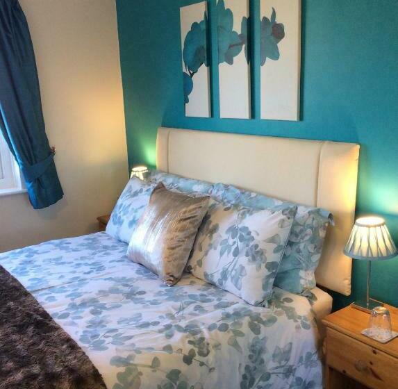 スタンダードルーム, The Great Grubb