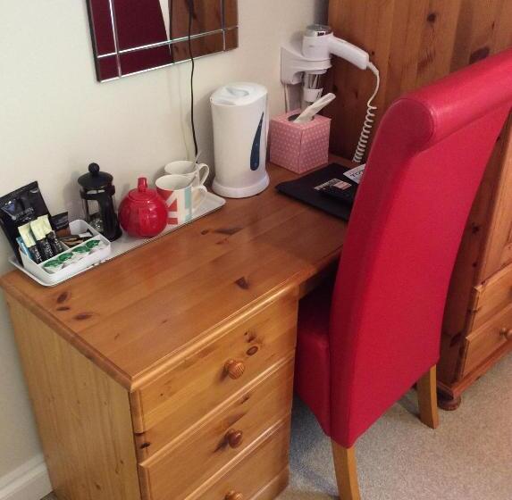 ベーシックルーム, The Great Grubb