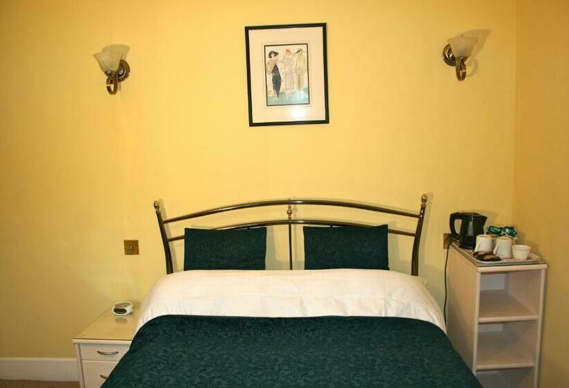 Номер Стандарт, The Old Station House