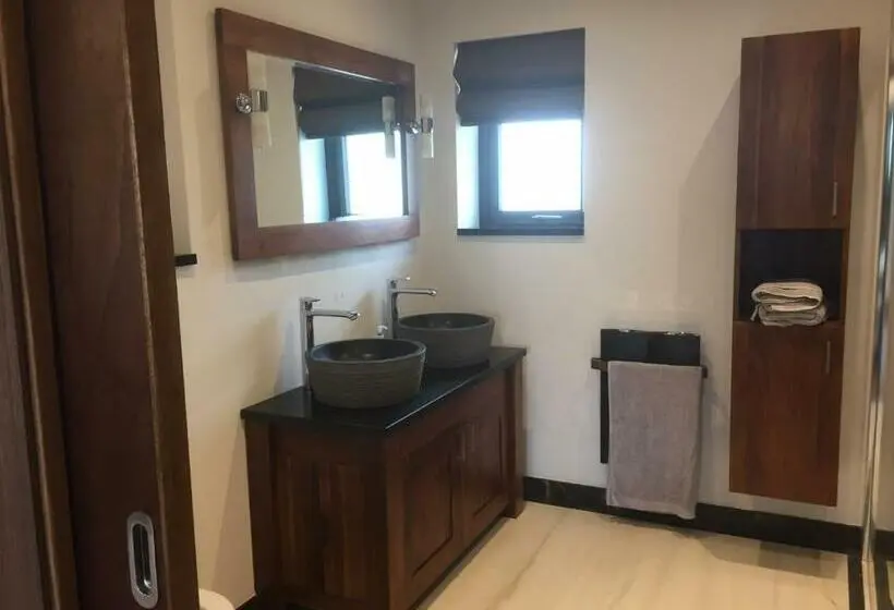 テラス付きスタンダードワンルーム, Antrim House Guest Rooms & Suites