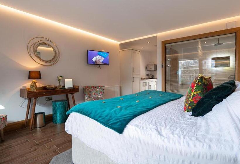 Люкс Повышенной Комфортности, Antrim House Guest Rooms & Suites