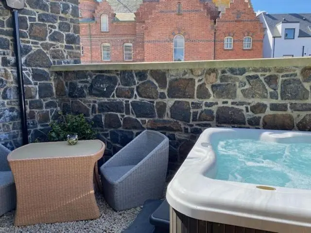 デラックススイート, Antrim House Guest Rooms & Suites