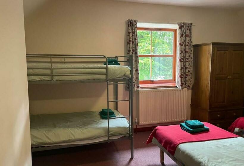 Семейный Номер, Fairburn Activity Centre