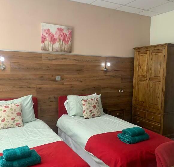 Номер Стандарт, Fairburn Activity Centre