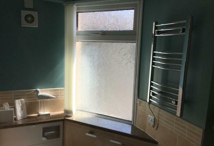 Номер Стандарт Вид на Море, Lawrenny Lodge