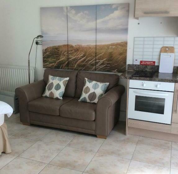 스탠다드 스튜디오, Lurgan West Lodge