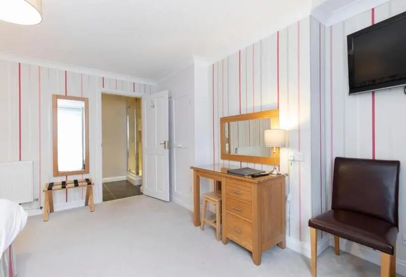 Perhehuone, The Abbey Town House   Cheltenham