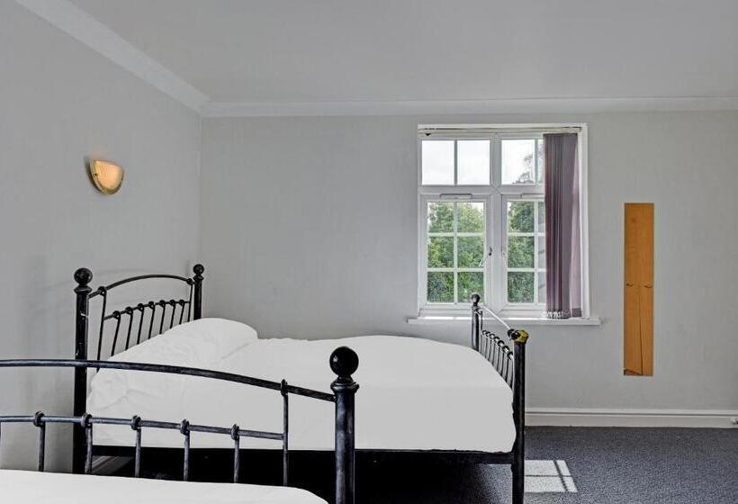 四人标准间, The Gables Hotel, Birmingham Airport