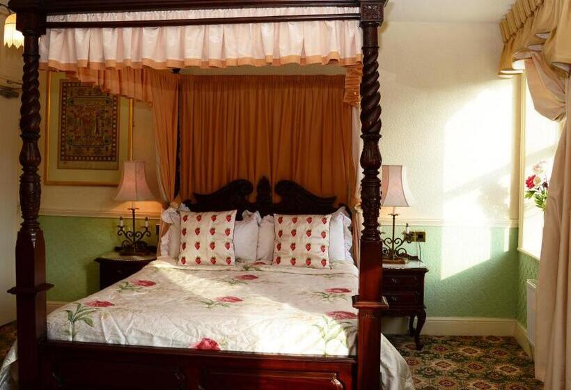 غرفة قياسية سرير كينج, The Cumberland