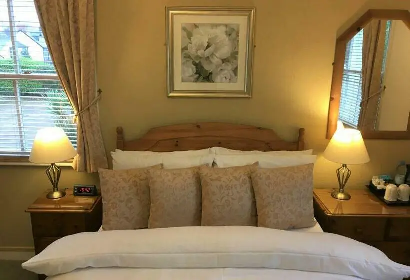 スタンダードルーム, Watermead House