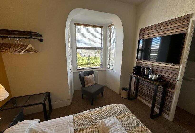 غرفة قياسية, Watermead House