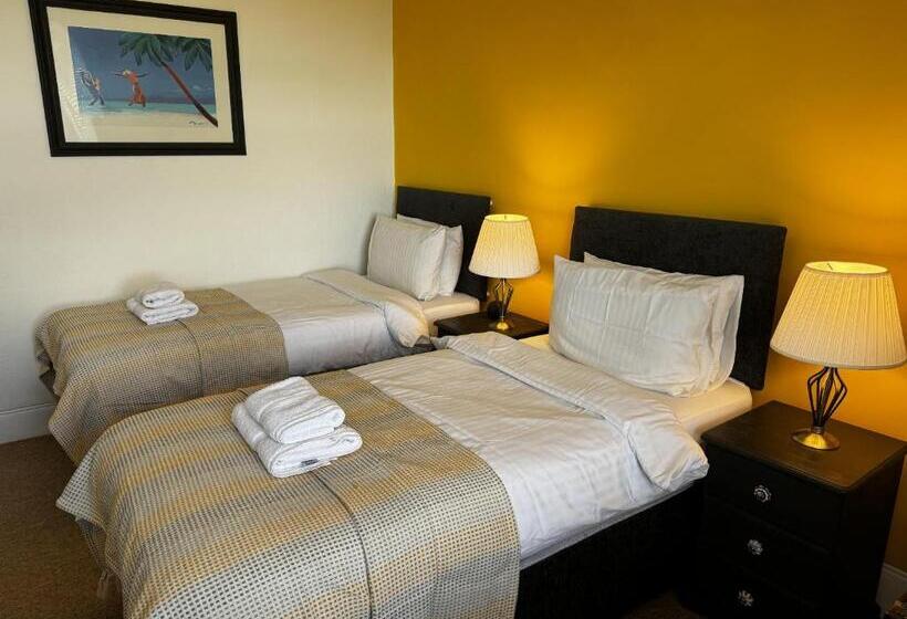 غرفة قياسية, Watermead House