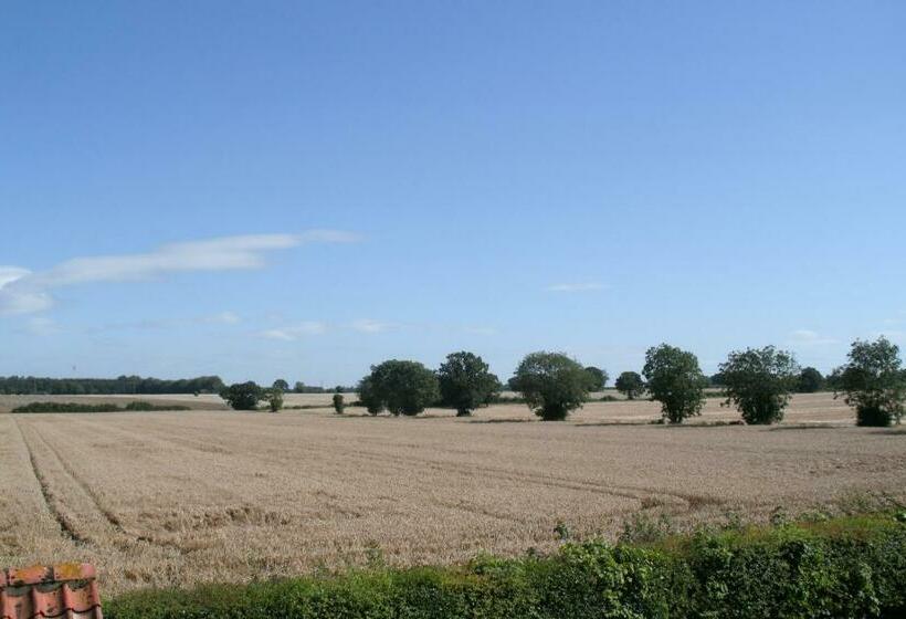 Номер Стандарт, Yaxham Mill