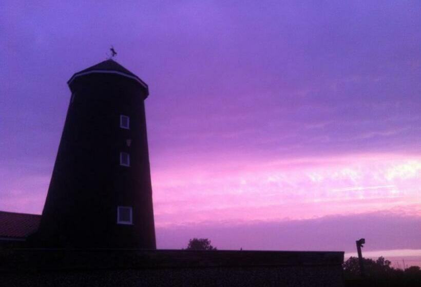标准间, Yaxham Mill