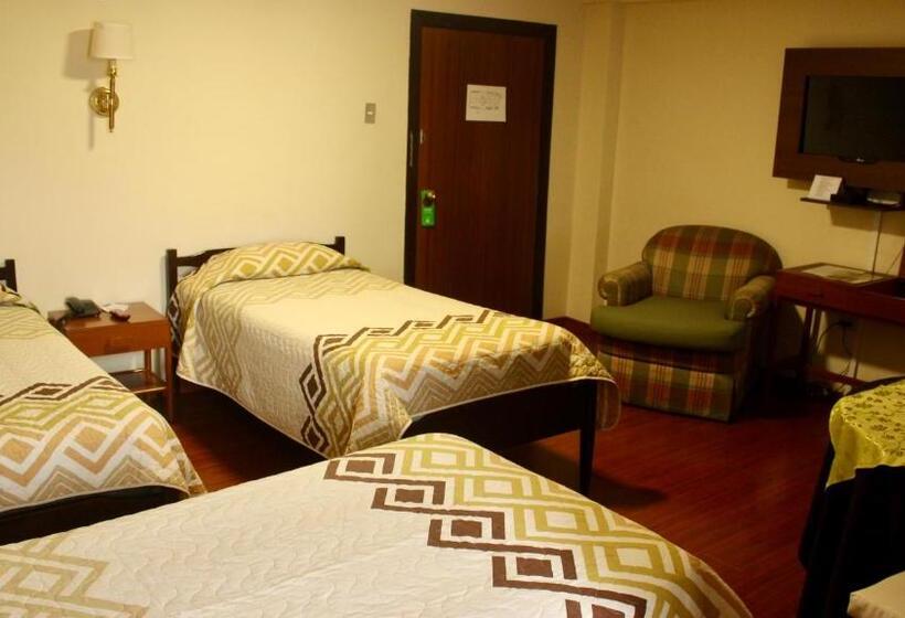 トリプルクラシックルーム, 6 De Diciembre