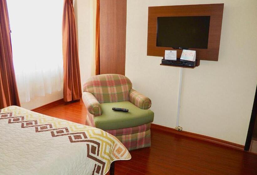 スーペリアールーム, 6 De Diciembre