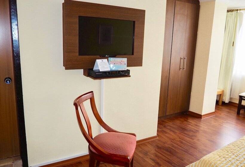 スタンダードシングルルーム, 6 De Diciembre