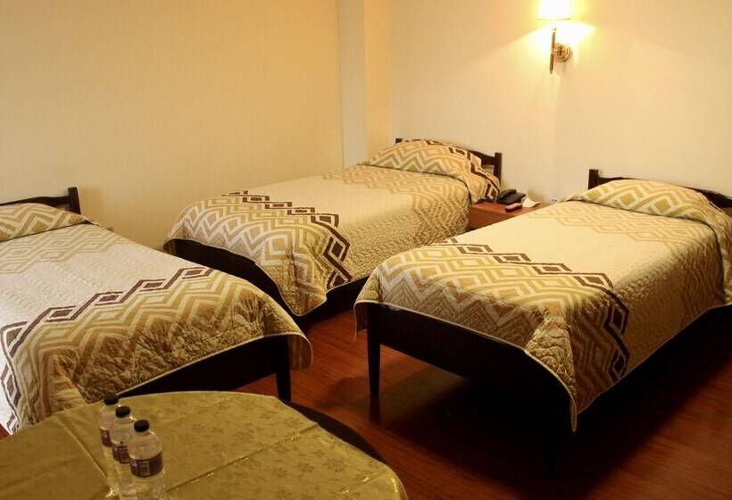 トリプルクラシックルーム, 6 De Diciembre