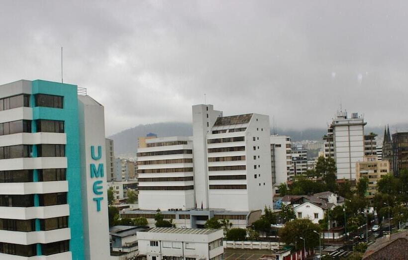 スタンダードシングルルーム, 6 De Diciembre