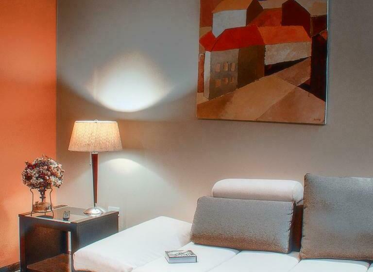 デラックススイート, Casa 1881