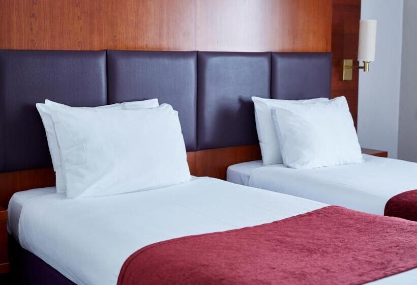 スタンダードルーム, Crossroads By Chef & Brewer Collection