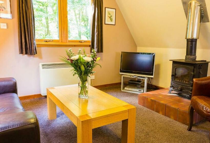 2间卧室的房子, Forbes Of Kingennie