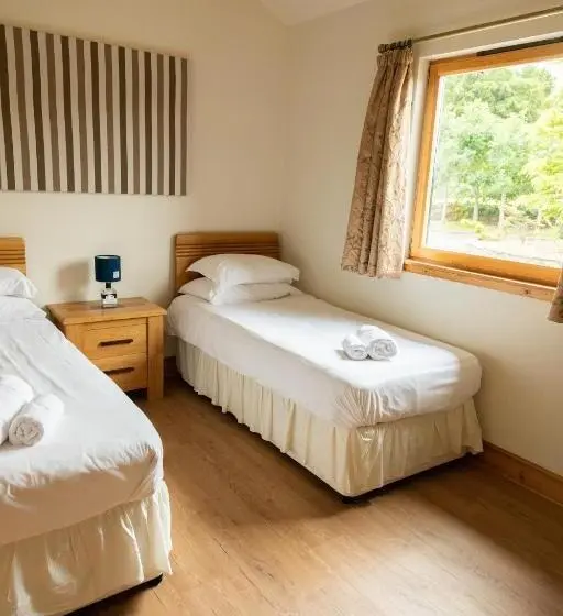 5 Bedroom Apartment, Forbes Of Kingennie