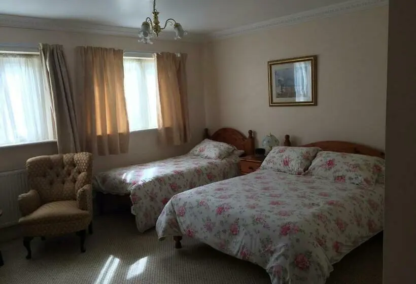 Standard Kolmen Hengen Huone, Half Moon Hotel And Restaurant