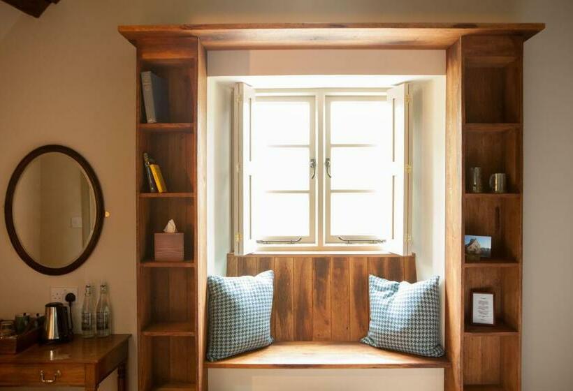 اتاق سوپریور با تخت بزرگ, Killingworth Castle